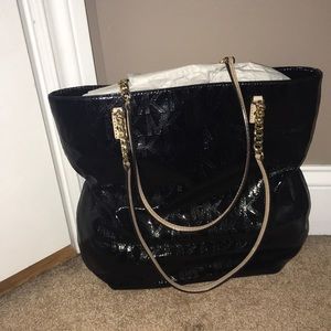Micheal Kors black purse